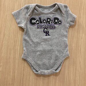 Colorado Rockies Bodysuit 0-3 Months MLB Genuine Merchandise Gray Short Sleeve